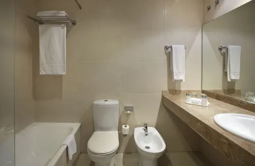 B&B HOTEL Barcelona Mollet Porta de Gallecs Chambres Photos
