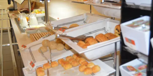 Holiday Inn Express Vitoria Dining Photos