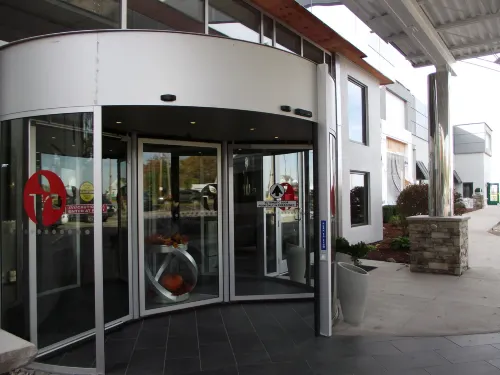 Ramada by Wyndham des Moines Airport Eksterior Photos