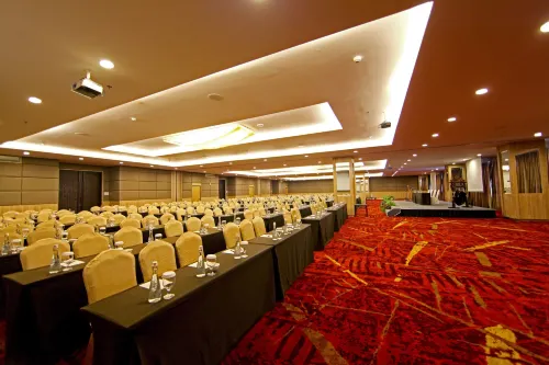 Grand Tjokro Premiere Bandung Fasilitas Bisnis Photos