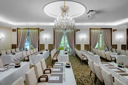 Hotel Europäischer Hof Heidelberg, Bestes Hotel Deutschlands in Historischer Architektur Business Facilities Photos