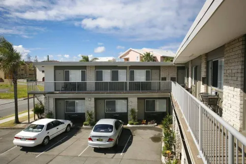 Tropicana Motel Near Hotel Photos