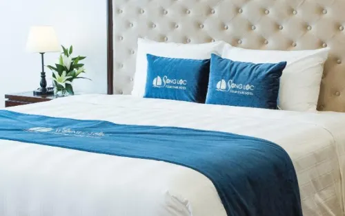 Song Loc Luxury Hotel Rooms Photos