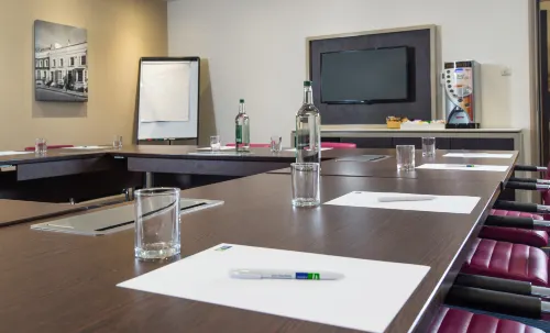 Holiday Inn Express London - Wandsworth Business Photos