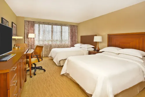 Hilton Chicago Oak Brook Hills Resort & Conference Center Photos