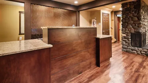 Ramada by Wyndham Campbell River Public Areas Photos