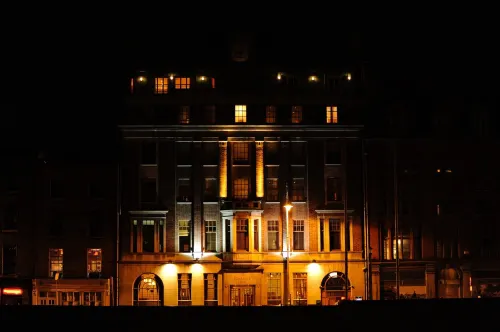 The Clarence Exterior Photos