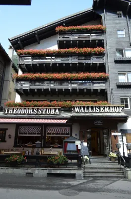Hotel Walliserhof Zermatt Exterior Photos