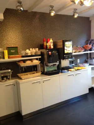 Hotel Vossius Vondelpark Dining Photos
