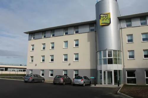 First Inn Hotel Paris Sud les Ulis Exterior Photos
