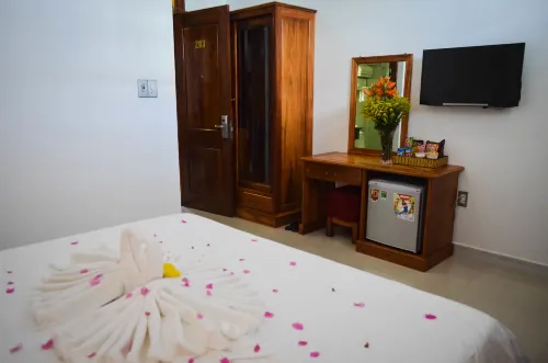 San San Hotel Photos