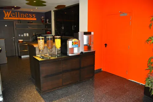 Wellness Apart Hotel Restauration Photos