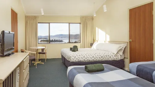 Alpine Resort Motel Photos