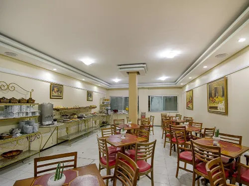 Hotel Golden Park Curitiba by Nacional Inn Ristorazione Photos