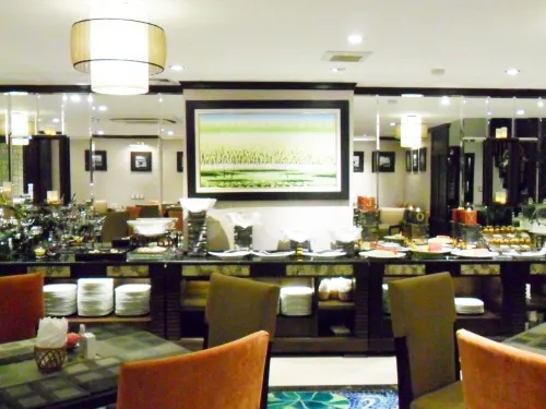 Golden Lotus Luxury Hotel Restauration Photos