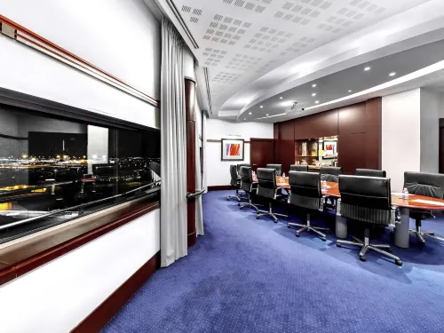 Mercure Paris CDG Airport & Convention Espaces Affaires Photos