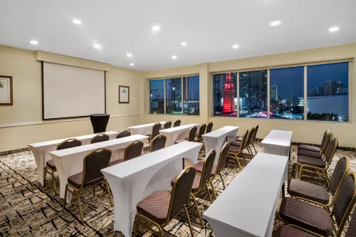 Holiday Inn Port of Miami-Downtown Business Photos