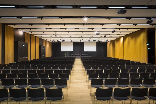 Lone Hotel by Maistra Collection Business Photos