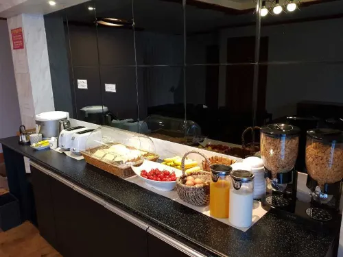 The Stone Bridge Hotel Sasang Dining Photos