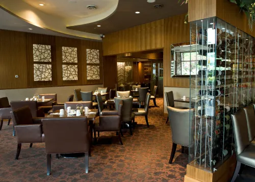 Best Western Premier Chateau Granville Hotel  Suites  Conf. Centre Restauration Photos