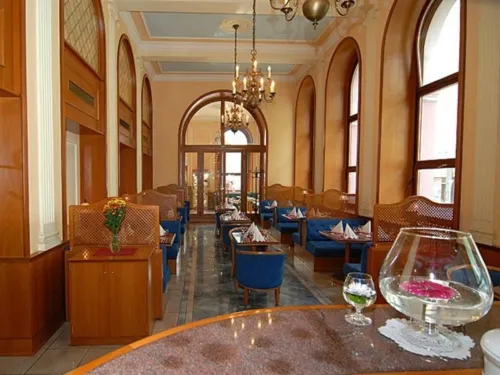 Hotel Opera Restauration Photos