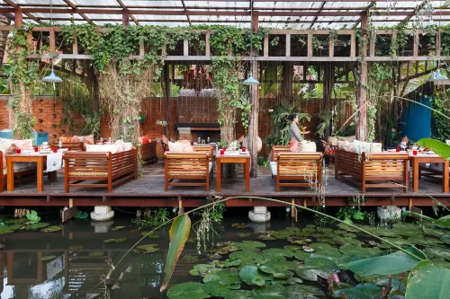 Maison Dalabua Featured Photos