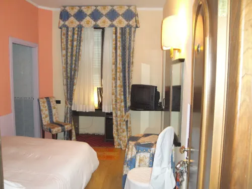 Hotel Due Mondi Snc Photos