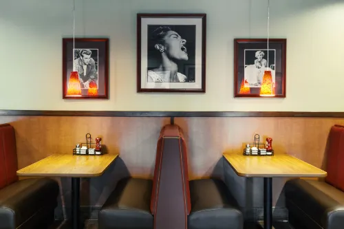 Best Western Plus Carriage Inn Dining Photos