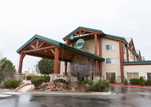 Best Western Northwest Lodge Exterior Photos
