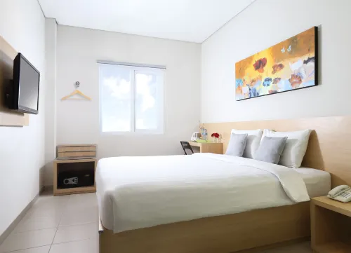 Lemo Hotel Serpong Photos