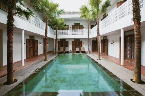 Adhisthana Hotel Relaksasi & Rekreasi Photos