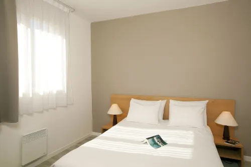 Appart Hôtel - Séjours et Affaires / Résidence étudiante - Les estudines Créteil Le Magistère Photos