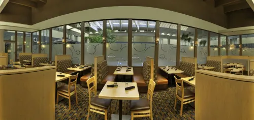 Travelodge Hotel by Wyndham Saskatoon Restauration Photos