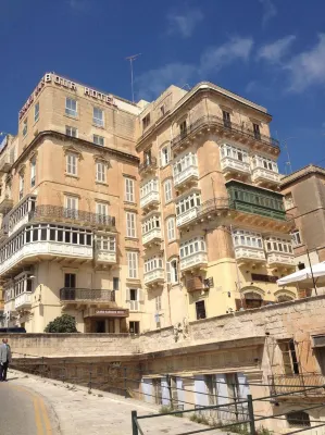 Grand Harbour Hotel Exterior Photos