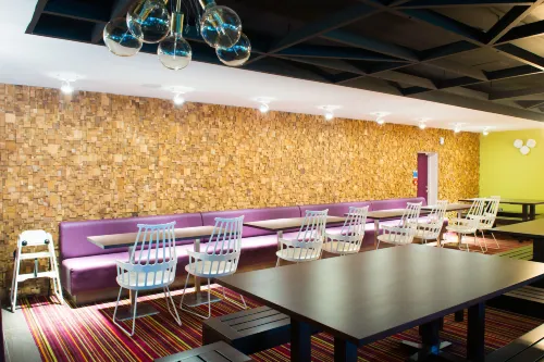 Safestay London Kensington Holland Park Dining Photos
