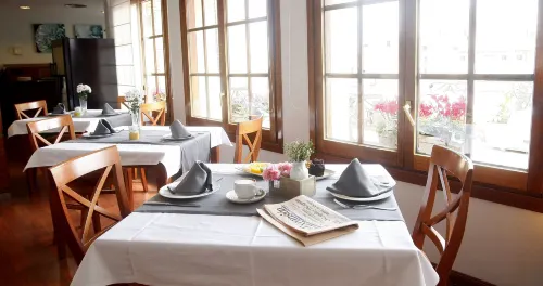 Aparthotel Los Girasoles Dining Photos