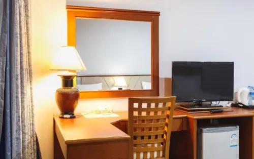 Surin Majestic Hotel Rooms Photos