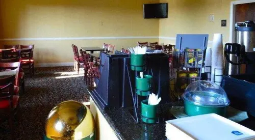 Best Western University Inn Dining Photos