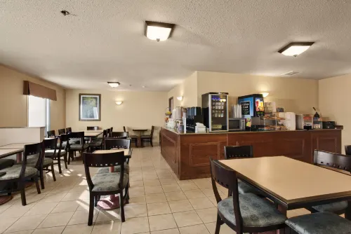 Quality Inn & Suites Yorkton Makanan Photos
