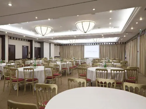 DoubleTree by Hilton London Ealing Business Facilities Photos