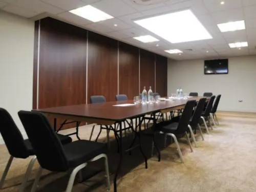 Holiday Inn London - Luton Airport Espaces Affaires Photos
