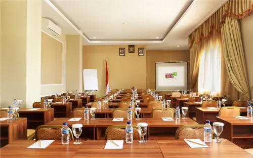 The Rivavi Legian Hotel Työskentelytilat Photos