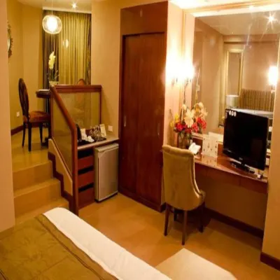 Royal Garden Hotel Photos