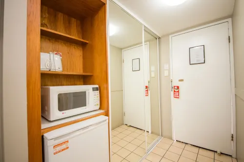 Cosmopolitan Motel & Serviced Apartments Photos