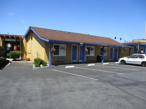 SureStay Hotel by Best Western Seaside Monterey Exterior Photos