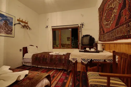 Cave Hotel Saksagan Photos