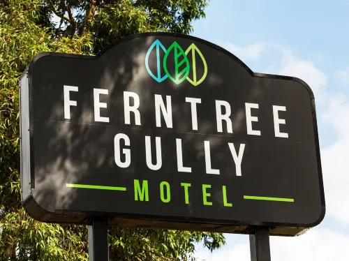 Nightcap at Ferntree Gully Hotel Motel Photos