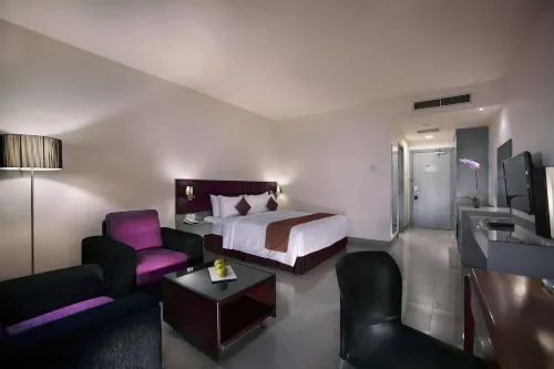 Royal Palm Hotel & Conference Center Cengkareng Photos
