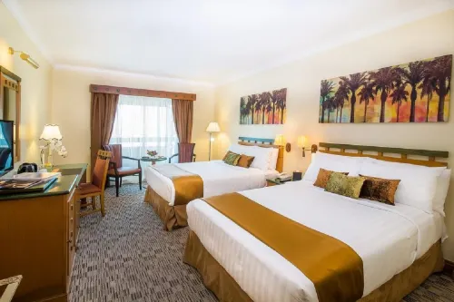 Hotel Holiday International Photos