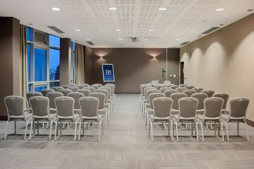 NH Lyon Airport Business Facilities Photos